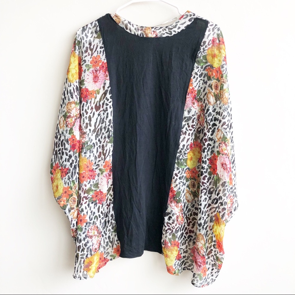 Daniel Rainn | Knit Back Animal Print Kimono - Picture 2 of 7